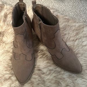 Suede western booties